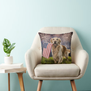 Golden Retriever mit amerikanischer Flagge Kissen