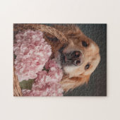 Golden Retriever mit Korb aus rosa Hydrangeas Puzzle (Horizontal)