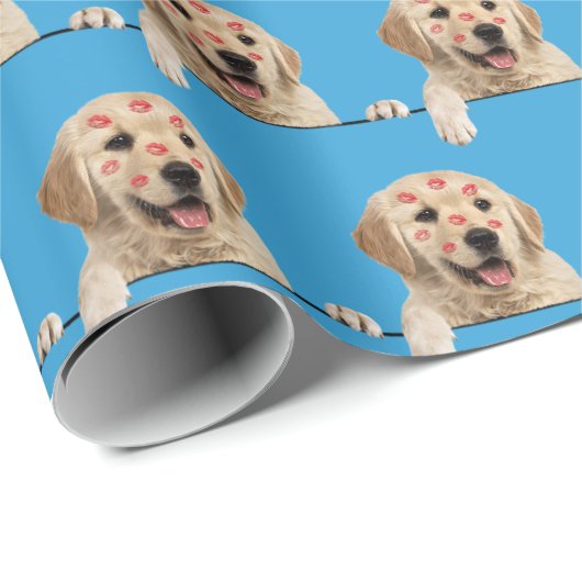 Golden Retriever mit Lipstick Kisses Geschenkpapier (Rolleneckpunkt)