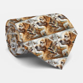 Golden Retriever mit Mallard Enten Krawatte (Gerollt)