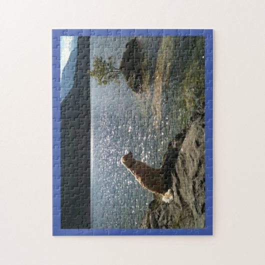 Golden Retriever Nea Pond on a Sunny Day Puzzle (Vertikal)