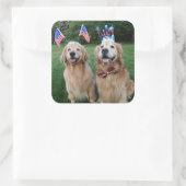 Golden Retriever Outdoor Independence Day Quadratischer Aufkleber (Tasche)