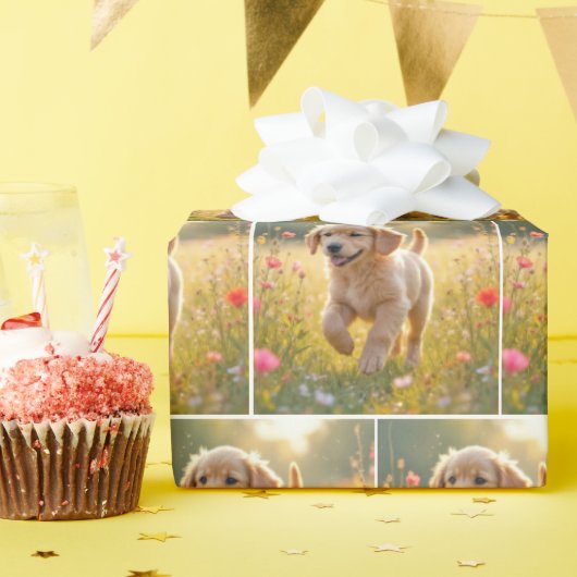 Golden Retriever Puppy Running In a Meadow Geschenkpapier (Geburtstagsparty)