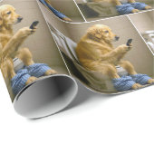 Golden Retriever Sitting On the Toilet Texting Geschenkpapier (Rolleneckpunkt)