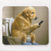 Golden Retriever Sitting On the Toilet Texting Mousepad (Vorne)