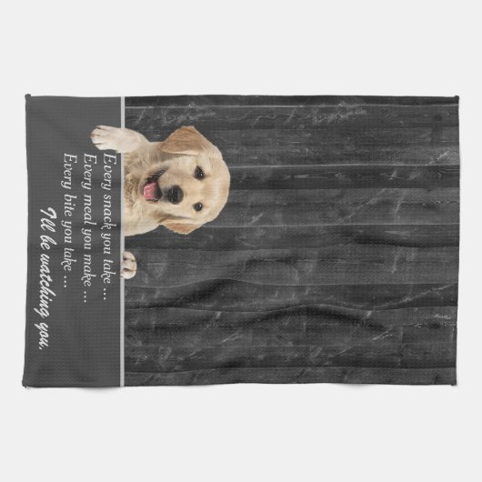 Golden Retriever Spaß auf Stallholz Geschirrtuch (Horizontal)
