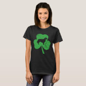 Golden Retriever St Patricks Day Distressed Shamro T-Shirt (Vorne ganz)