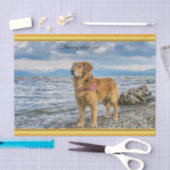 Golden Retriever stehend auf blauem Meeresfelsen Seidenpapier (Handwerk)