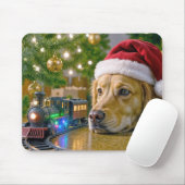 Golden Retriever Watching a Christmas Toy Train Mousepad (Mit Mouse)