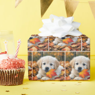 Golden Retriever Welpe mit Herbstblatt Geschenkpapier