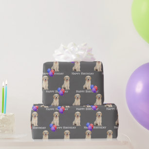Golden Retriever-Welpen zum Geburtstag mit Luftbal Geschenkpapier