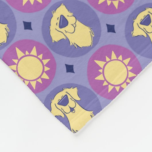 Golden Retriever Whimsical Sun Polka Dot Lila Fleecedecke (Ecke)