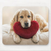 Golden Retriever With a Red Heart Pillow Mousepad (Vorne)