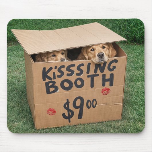Golden Retrievers in Kissing Booth Mousepad (Vorne)