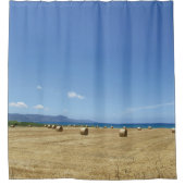 Golden Rolls of Hay and Deep Blue Sea Design Duschvorhang (Vorderseite)