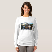 Golden Royal Palace" - von der AI generierte islam T-Shirt (Vorne ganz)