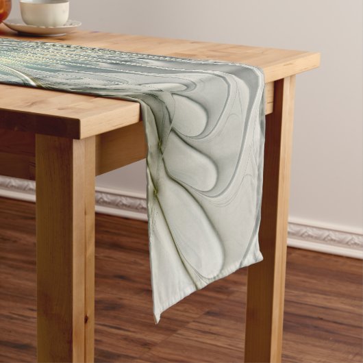 Golden Silver Blume Fantasy abstraktes Fraktal Kun Kurzer Tischläufer (Beispiel)