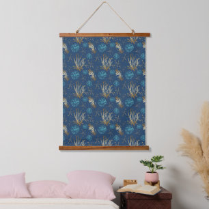 Golden Starfish & Coral Reef Muster auf Blue Wandteppich Mit Holzrahmen