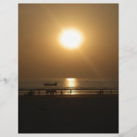 Golden Summer Sunset Reflektion am Strand