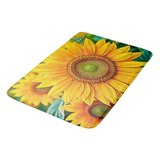 Golden Sunflower Field Serenity Design Badematte (Schrägansicht)