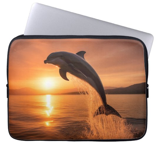 Golden Sunset Dolphin Laptopschutzhülle (Vorderseite)