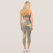 Golden Tropical Palm Blätter Capri Leggings (Rückseite)