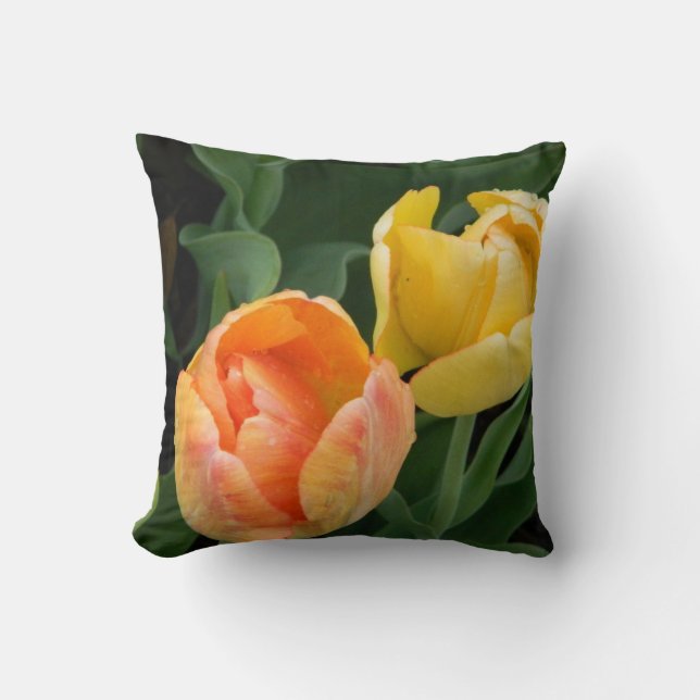 Golden Tulip Pillow Kissen (Vorderseite)