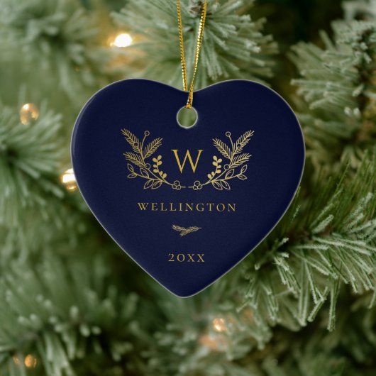 Golden Winter Sprigs Monogram Blue Keramik Ornament (Baum)
