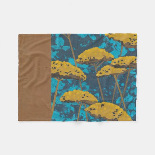 Golden Yarrow Garden mit blauem Hintergrund Fleecedecke (Vorderseite (Horizontal))