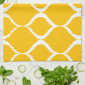 Golden Yellow Geometric Ikat Tribal Print Pattern Geschirrtuch (Gefaltet)