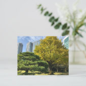 Golden Yellow Ginkgo and Pine Tree Postkarte (Stehend Vorderseite)