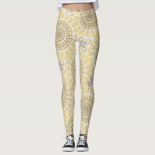 Golden Yellow Mandala Pattern Leggings (Vorderseite)