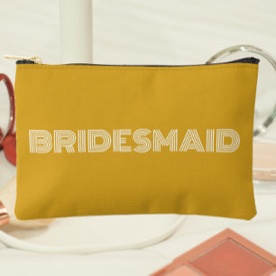 Golden Yellow Modern Typografy Bridesmaid Zubehörtasche