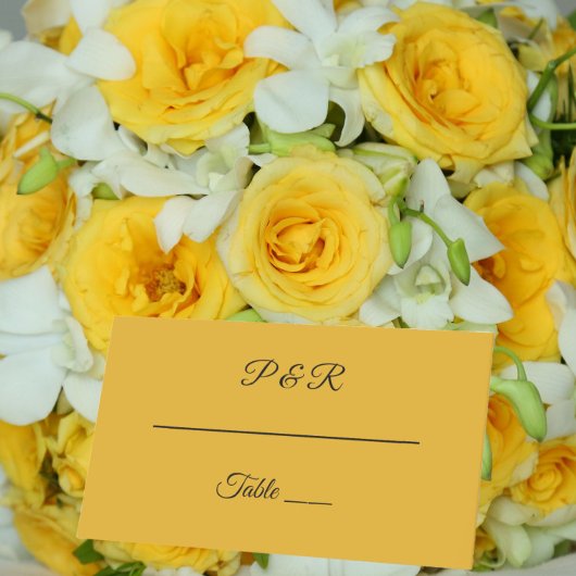 Golden Yellow Simple Stylish Script Wedding Platzkarte