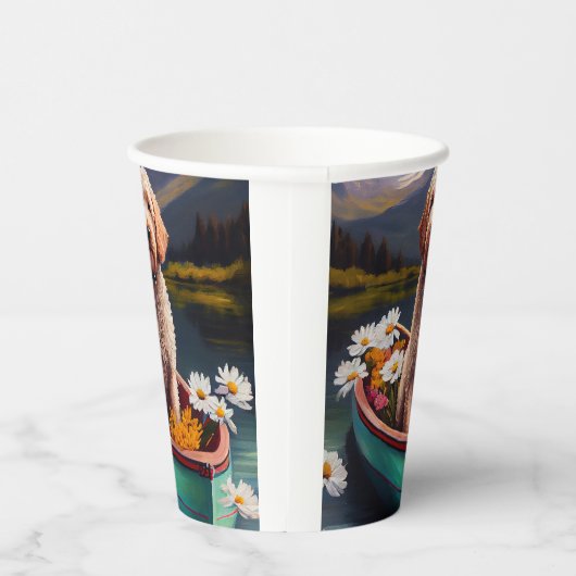 Goldendoodle auf dem Paddle: Ein Landschaftliches Pappbecher (Rechts)