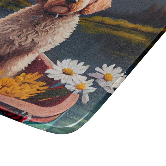 Goldendoodle auf dem Paddle: Ein Landschaftliches Schneidebrett (Ecke)