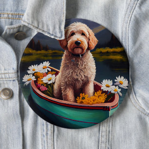 Goldendoodle auf einem Paddel: Ein landschaftliche Button