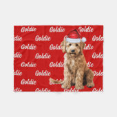 Goldendoodle auf Red mit Name Christmas Dog Fleecedecke (Vorderseite (Horizontal))