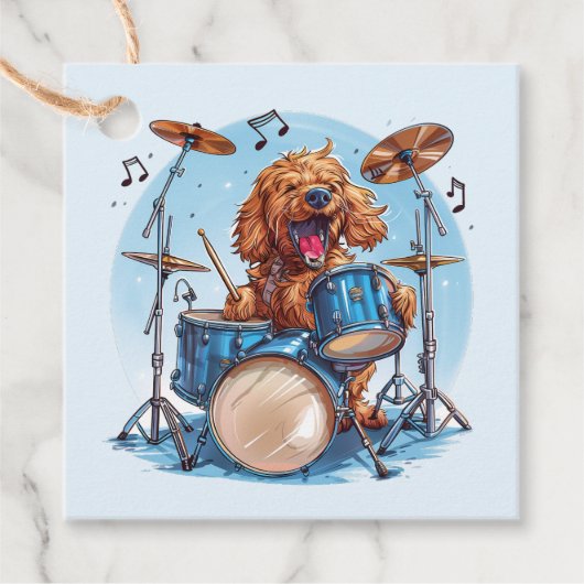 Goldendoodle Dog Playing Drums Geschenkanhänger (Vorderseite)