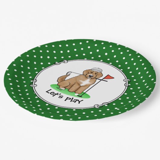 Goldendoodle Dog Playing Golf (Red whmk2) Niedlich Pappteller (Schrägansicht)