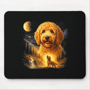 Goldendoodle heult zum Mond vintage mystisch Mousepad