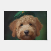 Goldendoodle Hund in St. Patrick's Day Dress Fußmatte (Vorderseite)