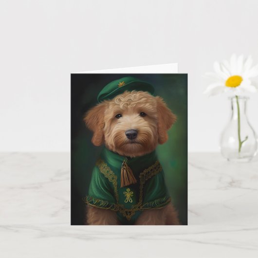 Goldendoodle Hund in St. Patrick's Day Dress Karte (Kleine Pflanze)