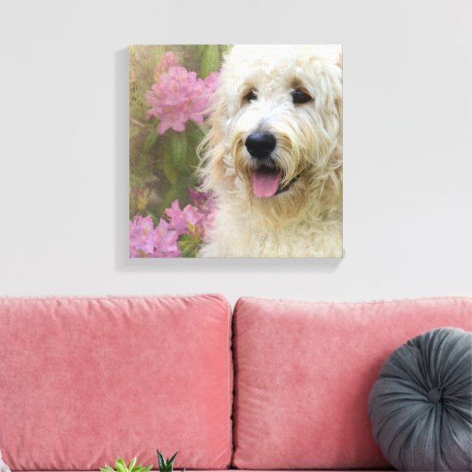 Goldendoodle in Hydrangea Leinwanddruck (Insitu (Wohnzimmer))