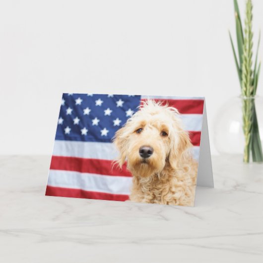 Goldendoodle mit amerikanischer Flagge Karte (Vorderseite)