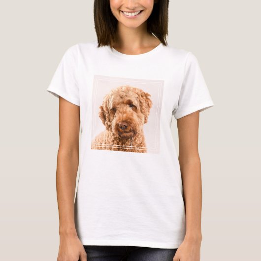 Goldendoodle Studio Portrait T-Shirt (Vorderseite)