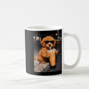Goldendoodle trinkt eisgekühlten Kaffee lustiges T Kaffeetasse