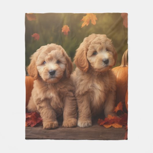 Goldendoodle Welpe Herbst Kürbis Fleecedecke (Vorderseite)