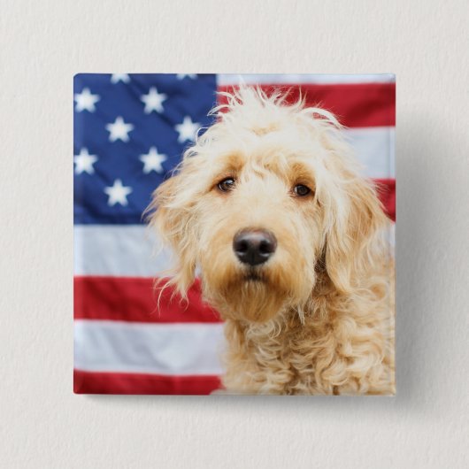 Goldendoodle With American Flag Button (Vorderseite)