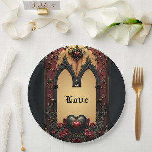 Goldene Akzente, rote Rosen und ein Herz: Pappteller